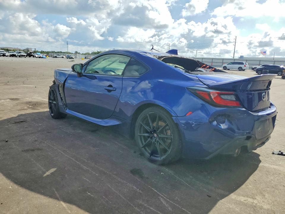 Photo 2 from auction – 2023 TOYOTA GR 86 with VIN JF1ZNBE17P9754305