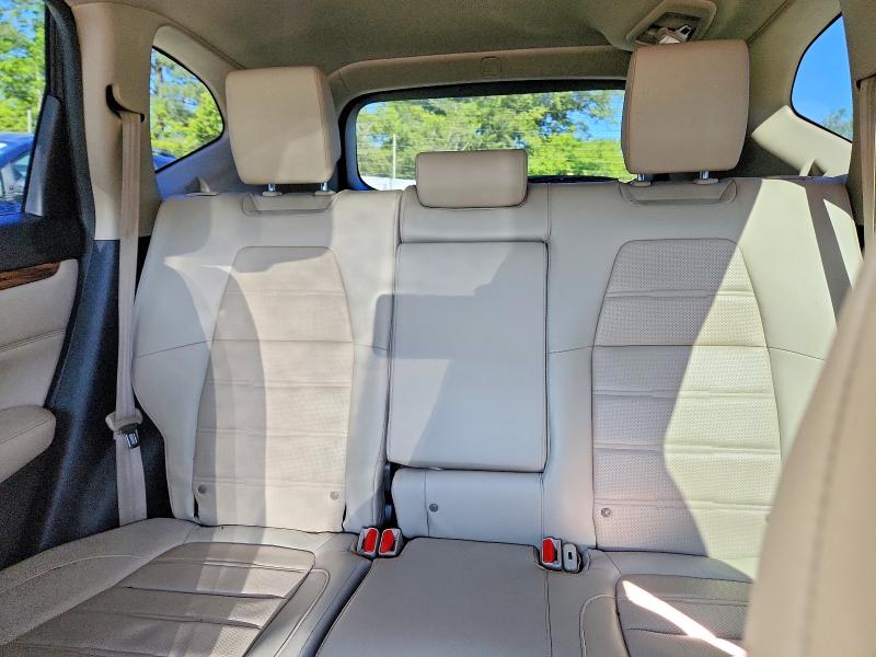 Photo 10 from auction – 2017 HONDA CR-V with VIN 2HKRW2H80HH684137