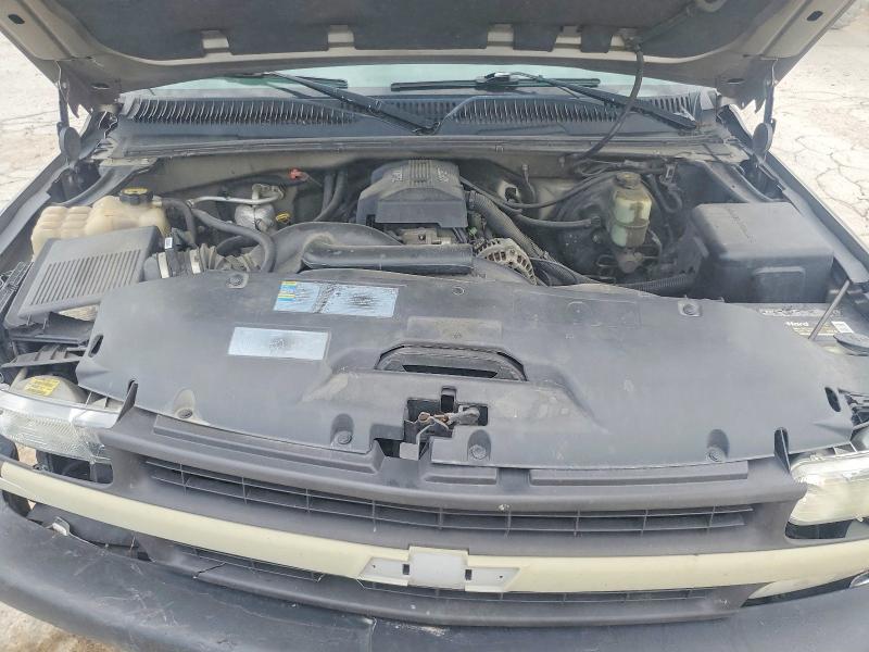 Photo 11 from auction – 2000 CHEVROLET SILVERADO with VIN 1GCEC14T5YZ111576