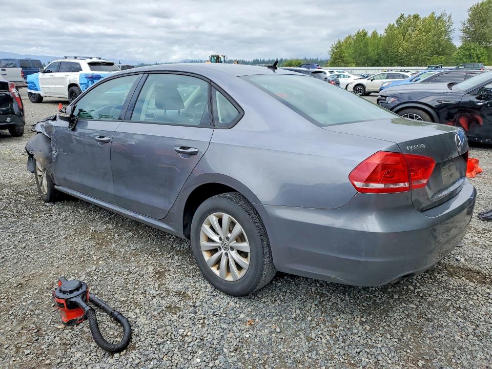 Photo 2 from auction – 2012 VOLKSWAGEN PASSAT with VIN 1VWAP7A31CC019982