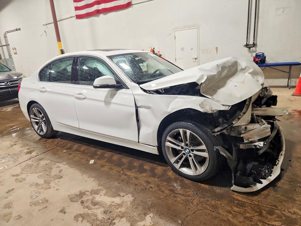 Photo 4 from auction – 2018 BMW 330 with VIN WBA8D9G54JNU72569