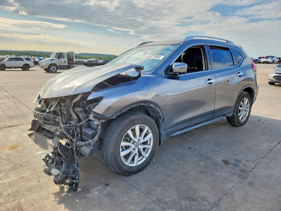 NISSAN ROGUE 2018 with VIN KNMAT2MT5JP605877 - Photo from auction
