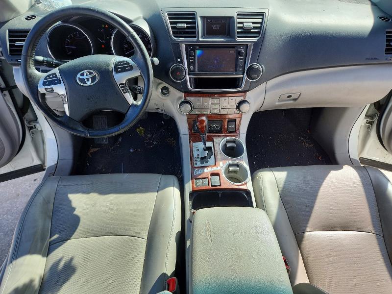 Photo 8 from auction – 2013 TOYOTA HIGHLANDER with VIN 5TDDK3EH6DS242418