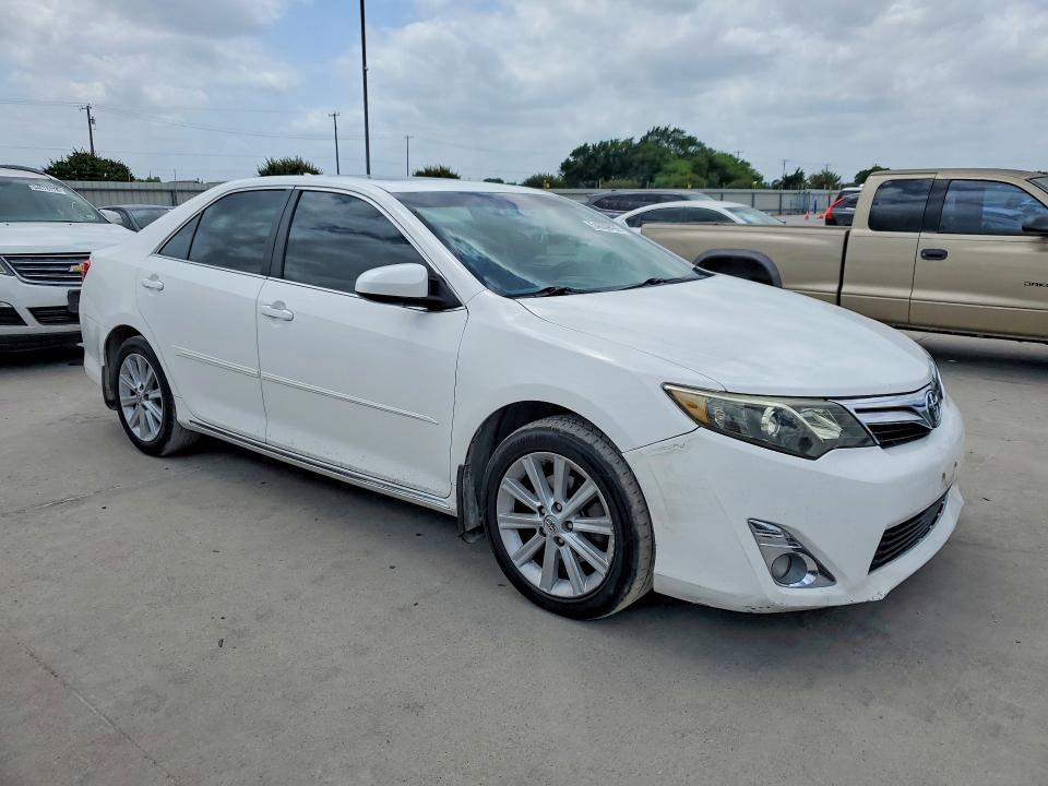 Photo 4 from auction – 2014 TOYOTA CAMRY with VIN 4T1BK1FKXEU539433