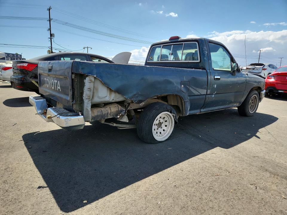 Photo 3 from auction – 1995 TOYOTA PICKUP with VIN JT4RN81PXS5205155