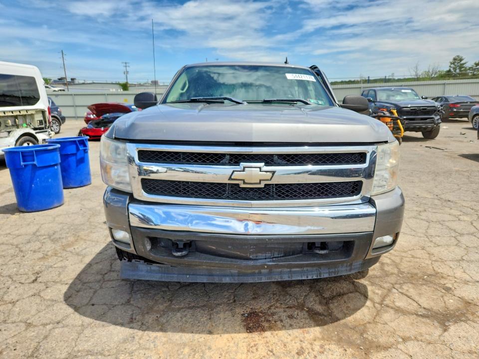 Foto 5 de la subasta – 2007 CHEVROLET SILVERADO con VIN 2GCEK13MX71652417