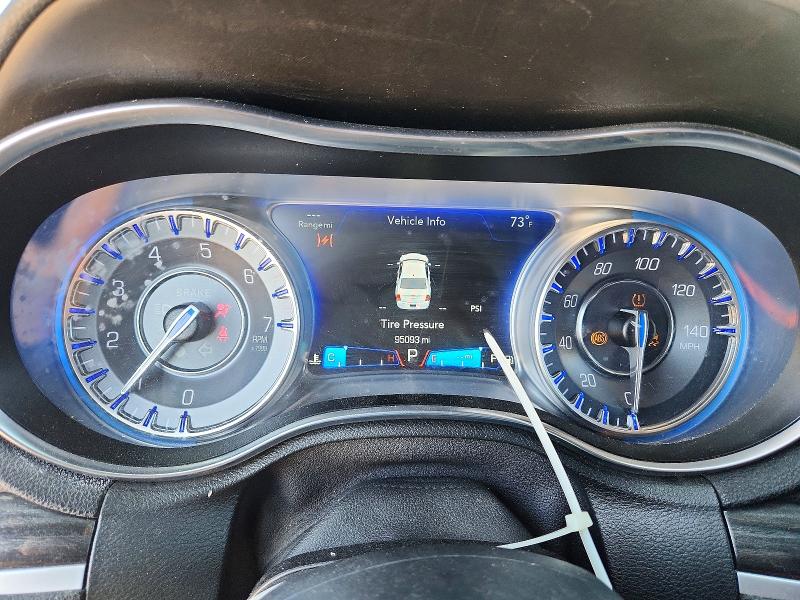 Photo 9 from auction – 2017 CHRYSLER 300 with VIN 2C3CCAAG3HH577512