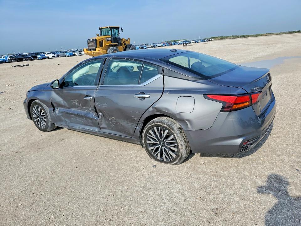 Photo 2 from auction – 2024 NISSAN ALTIMA with VIN 1N4BL4DV2RN400676