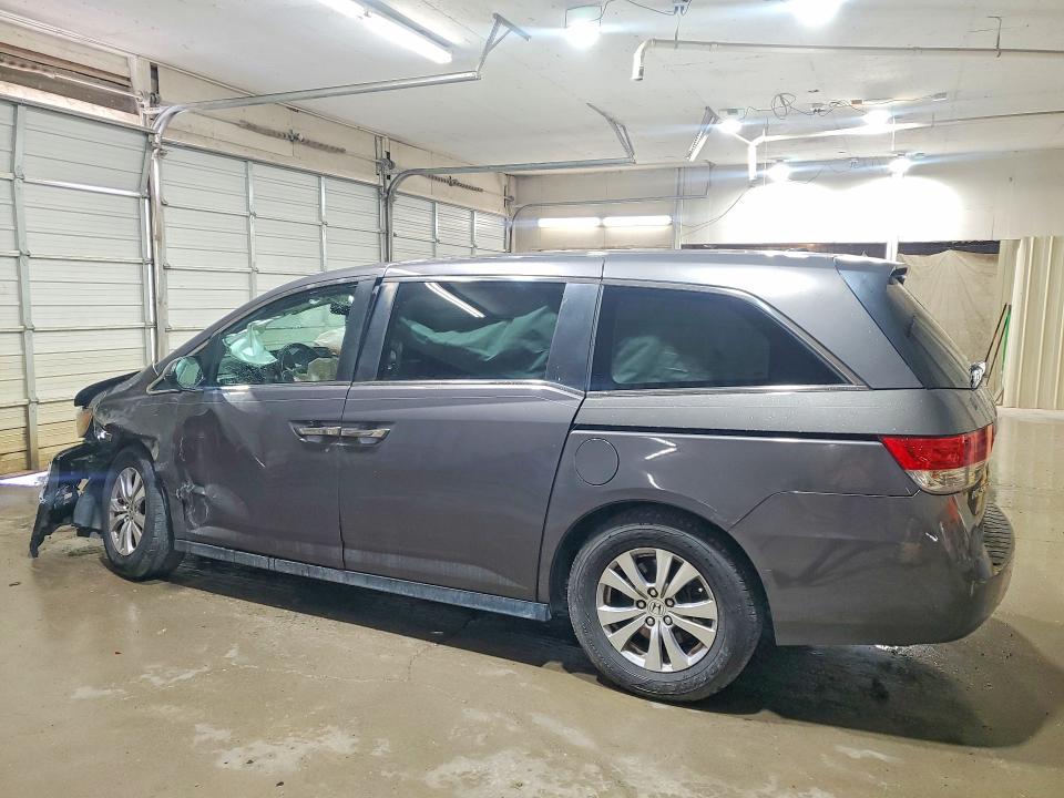Photo 2 from auction – 2016 HONDA ODYSSEY with VIN 5FNRL5H66GB039479