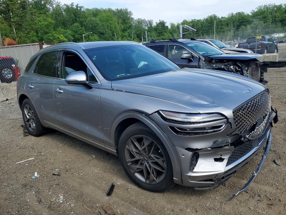 Photo 4 from auction – 2022 GENESIS GV70 with VIN KMUMADTB6NU051566