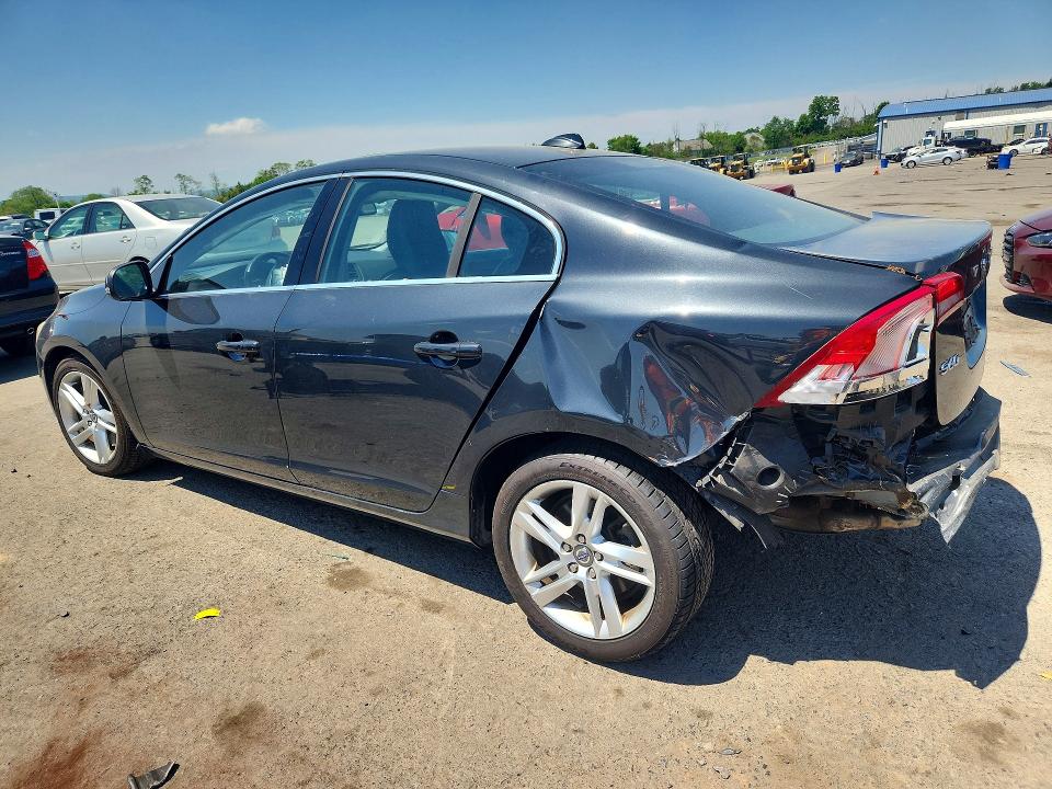 Zdjęcie 2 z aukcji – 2014 VOLVO S60 z VIN YV1612FH2E2275410