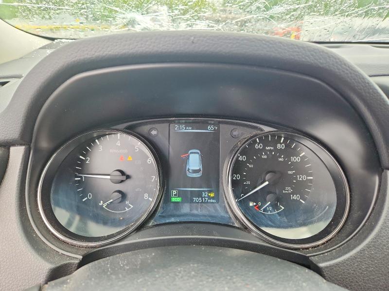 Photo 9 from auction – 2017 NISSAN ROGUE with VIN JN8AT2MTXHW385687