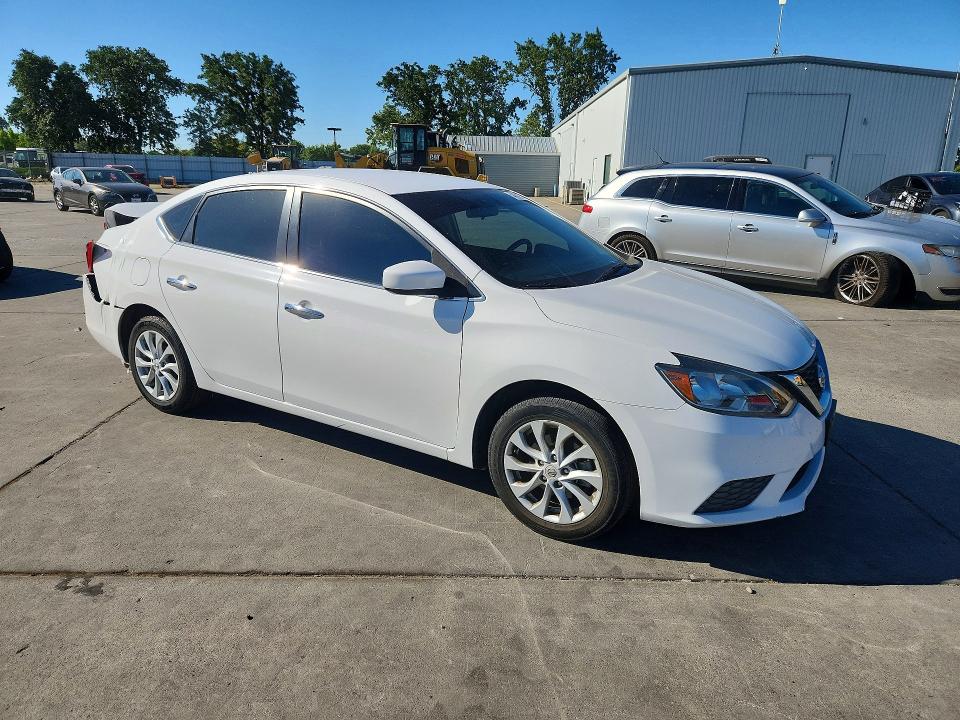Photo 4 from auction – 2019 NISSAN SENTRA with VIN 3N1AB7AP3KY438073