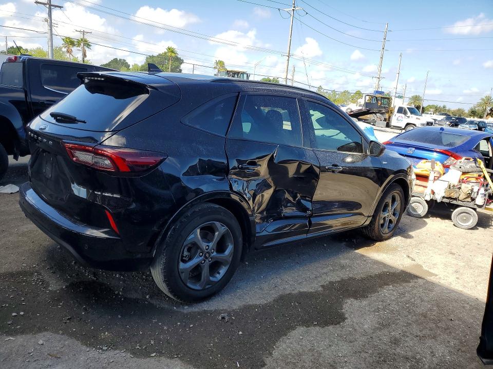 Photo 3 from auction – 2024 FORD ESCAPE with VIN 1FMCU0MNXRUB58774