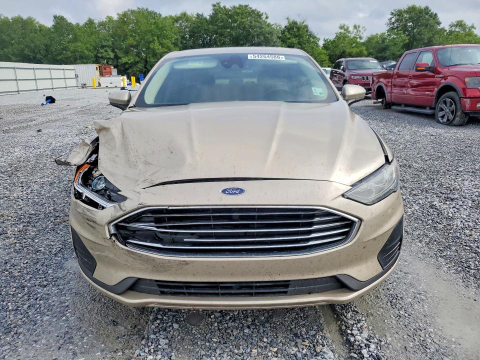 Photo 5 from auction – 2019 FORD FUSION with VIN 3FA6P0LU5KR119952