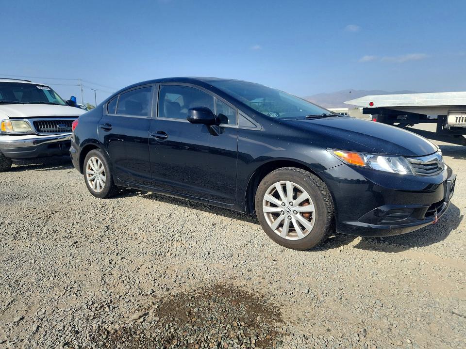 Фото 4 с аукциона – 2012 HONDA CIVIC с VIN 19XFB2F9XCE004655