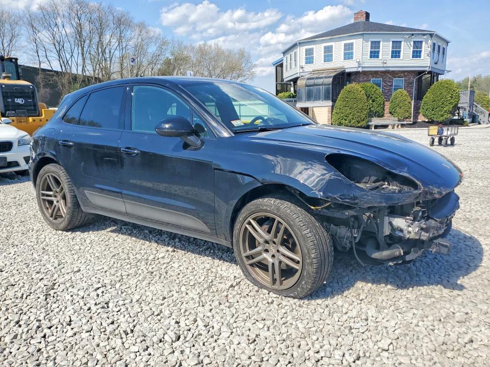 Photo 4 from auction – 2020 PORSCHE MACAN with VIN WP1AA2A59LLB06617