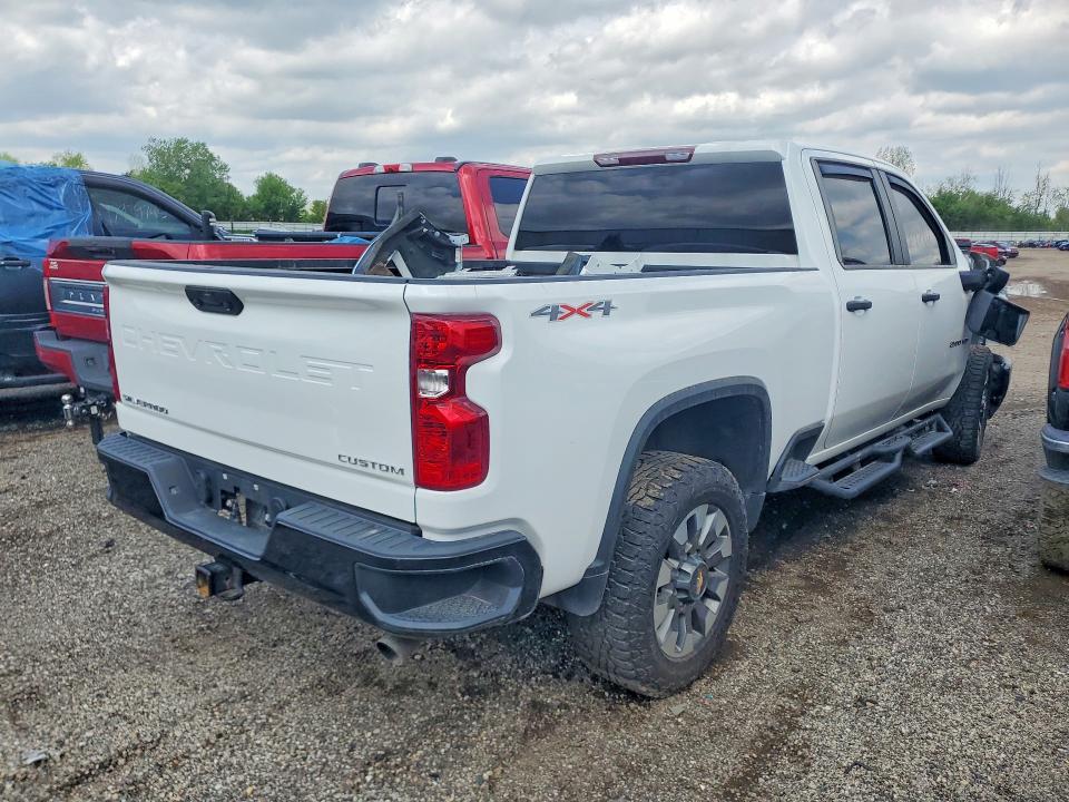 Photo 3 from auction – 2024 CHEVROLET SILVERADO with VIN 2GC4YME74R1109652