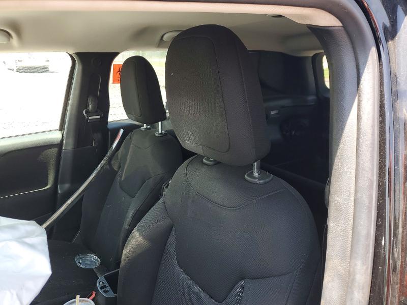 Photo 10 from auction – 2017 JEEP RENEGADE with VIN ZACCJBBB3HPG39371