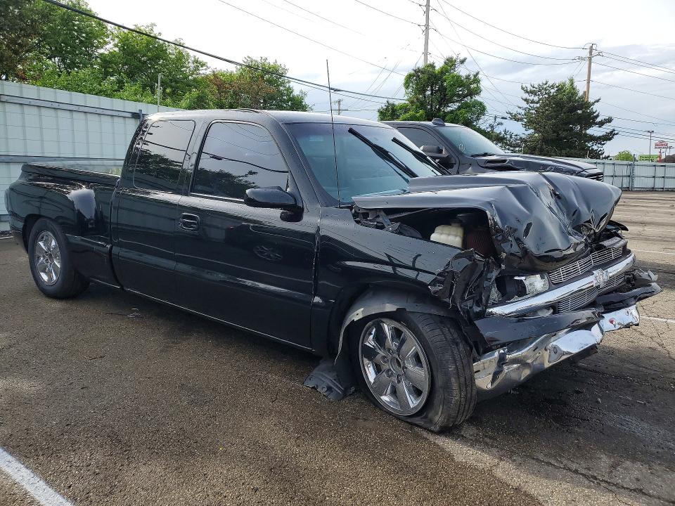 Photo 4 from auction – 2000 CHEVROLET SILVERADO with VIN 2GCEC19T7Y1121026
