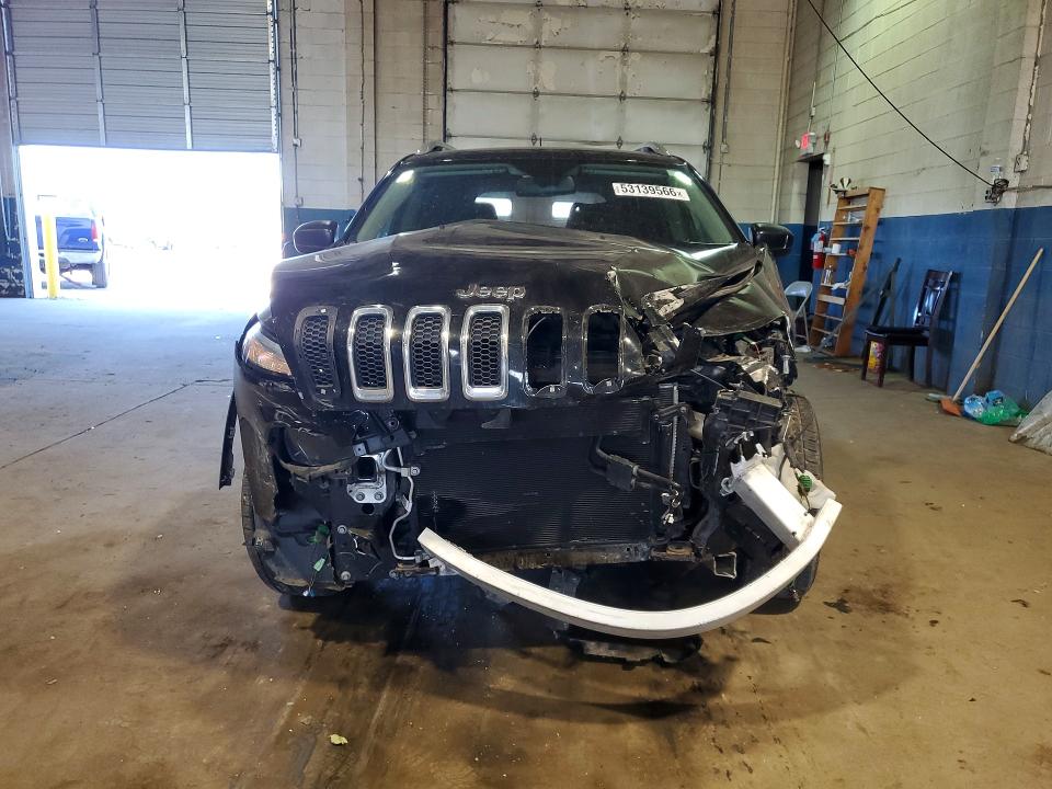 Photo 5 from auction – 2017 JEEP CHEROKEE with VIN 1C4PJMAB3HW557884