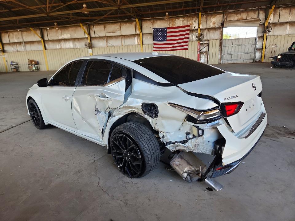 Photo 2 from auction – 2020 NISSAN ALTIMA with VIN 1N4BL4CW6LC170024