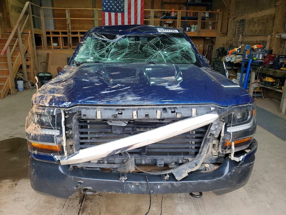 Photo 5 from auction – 2017 CHEVROLET SILVERADO with VIN 3GCUKNEC1HG274536