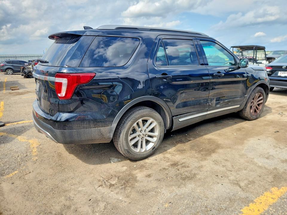 Photo 3 from auction – 2016 FORD EXPLORER with VIN 1FM5K7D84GGB42602