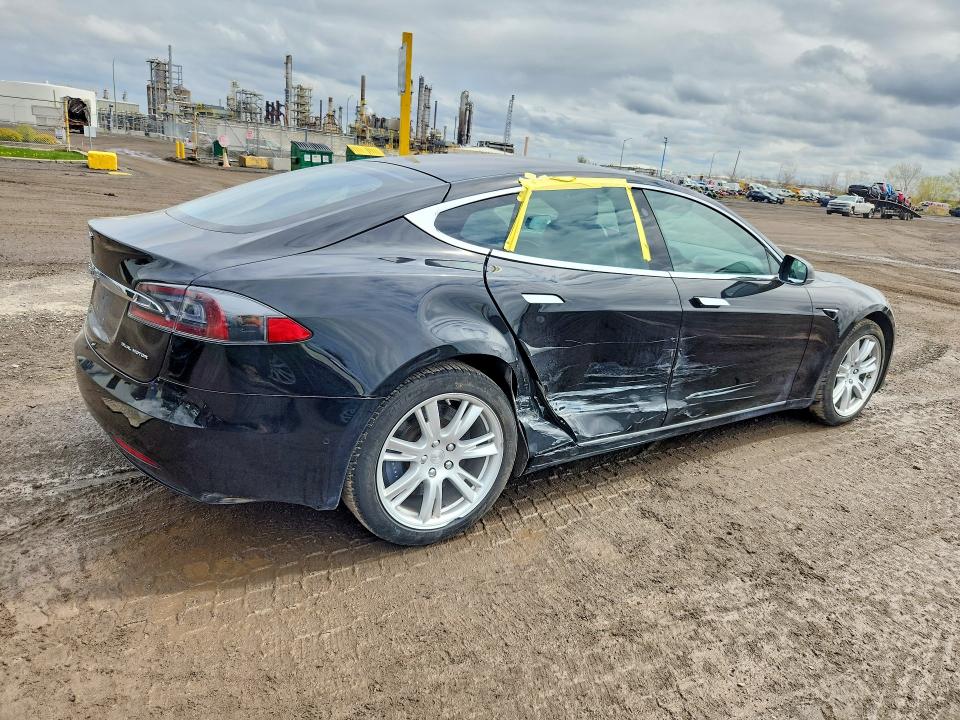Photo 3 from auction – 2021 TESLA MODEL S with VIN 5YJSA1E26MF426367