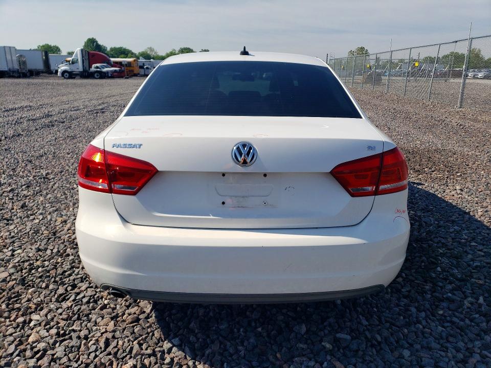 Photo 6 from auction – 2012 VOLKSWAGEN PASSAT with VIN 1VWBP7A37CC079687
