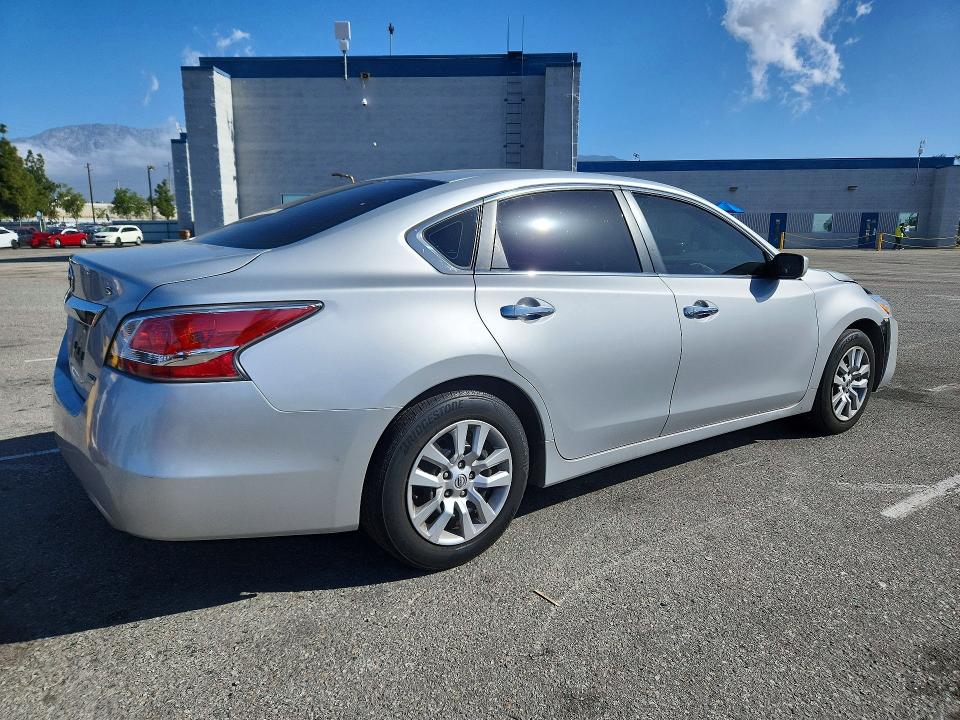 Photo 3 from auction – 2014 NISSAN ALTIMA with VIN 1N4AL3AP4EC272300