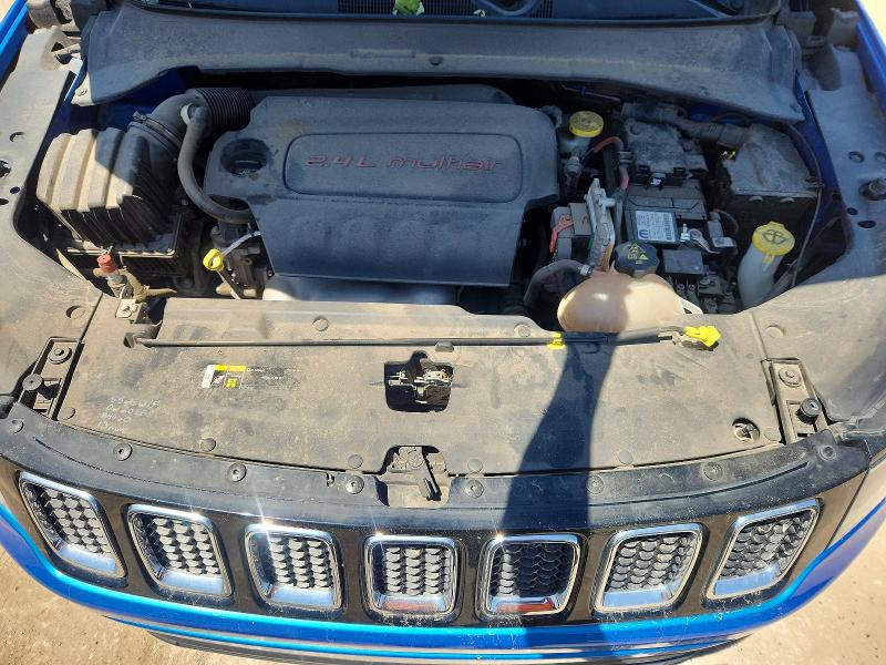 Photo 11 from auction – 2018 JEEP COMPASS with VIN 3C4NJDBB0JT239965