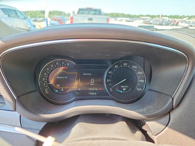 Photo 9 from auction – 2017 LINCOLN MKC with VIN 5LMCJ1D96HUL44566