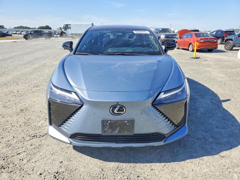 Photo 5 from auction – 2023 LEXUS RZ with VIN JTJAAAAB8PA003995