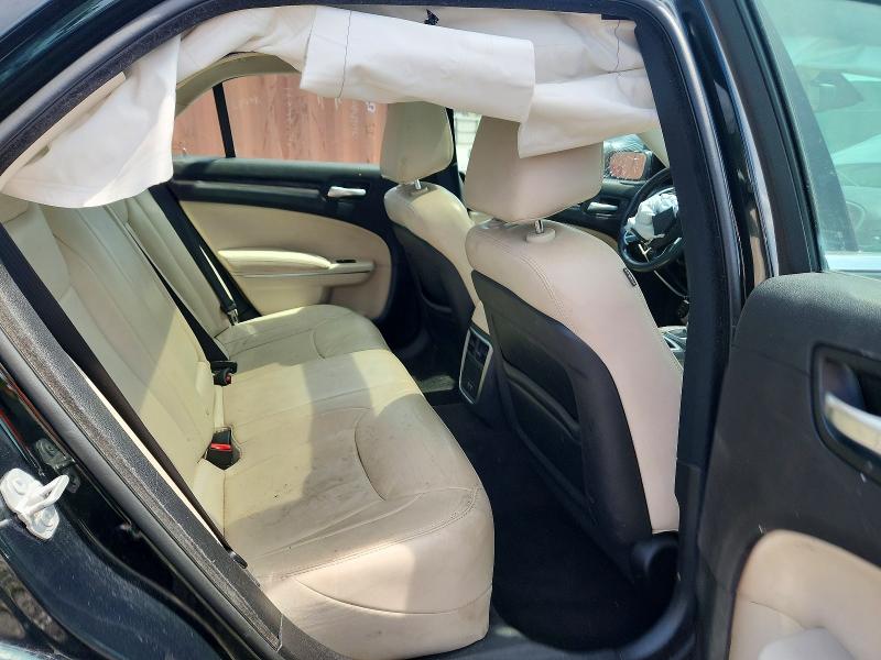 Photo 10 from auction – 2016 CHRYSLER 300 with VIN 2C3CCAAG0GH212459