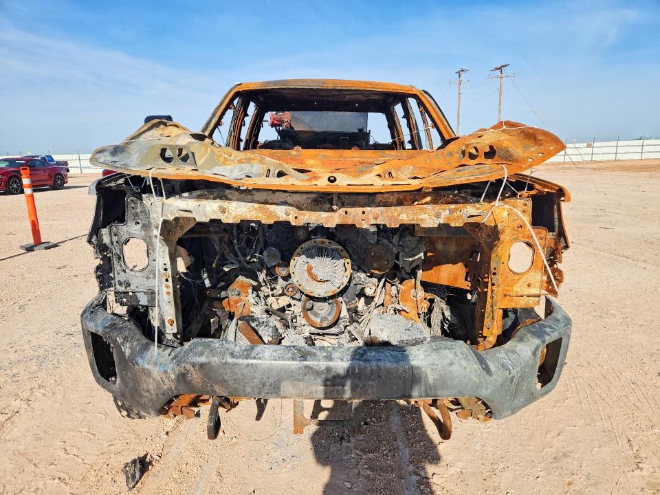Photo 5 from auction – 2022 GMC SIERRA with VIN 1GT49LEYXNF240071