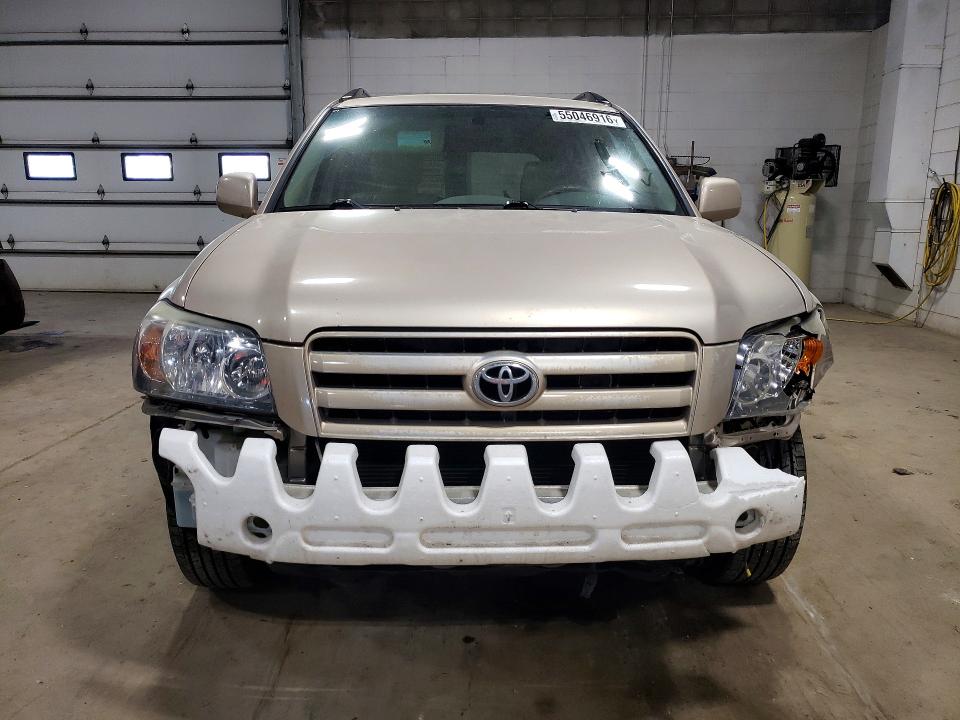 Photo 5 from auction – 2005 TOYOTA HIGHLANDER with VIN JTEDP21A750083073