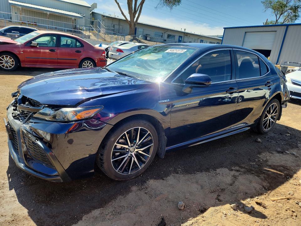 TOYOTA CAMRY 2021 with VIN 4T1G31AK3MU547740 - Photo from auction