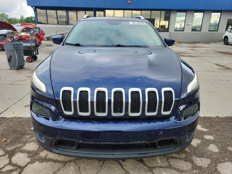 Photo 5 from auction – 2015 JEEP CHEROKEE with VIN 1C4PJLCB7FW677417