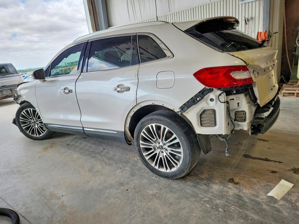 Photo 2 from auction – 2016 LINCOLN MKX with VIN 2LMTJ6LR8GBL53988