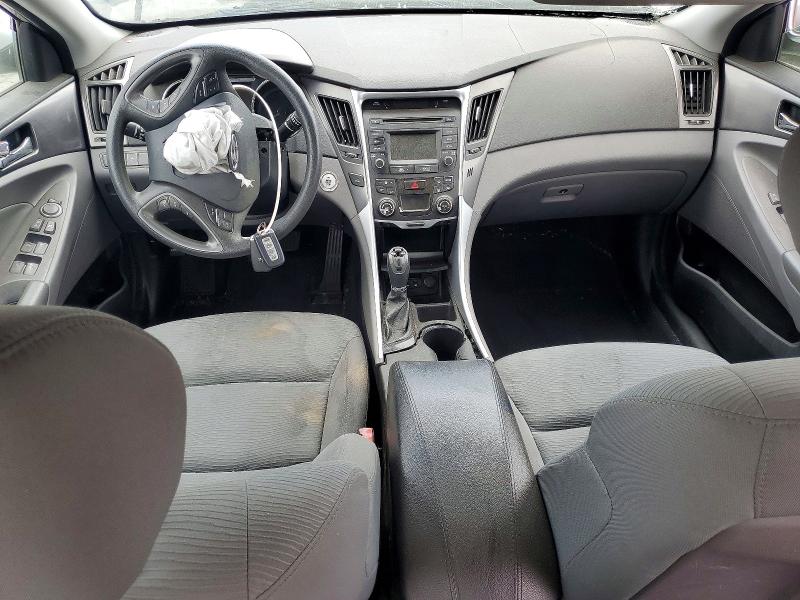 Photo 8 from auction – 2014 HYUNDAI SONATA HYBRID with VIN KMHEC4A41EA114902