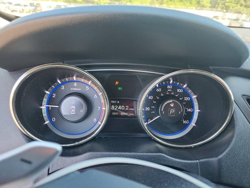 Снимка 9 от търг – 2011 HYUNDAI SONATA с VIN 5NPEC4AC7BH296122