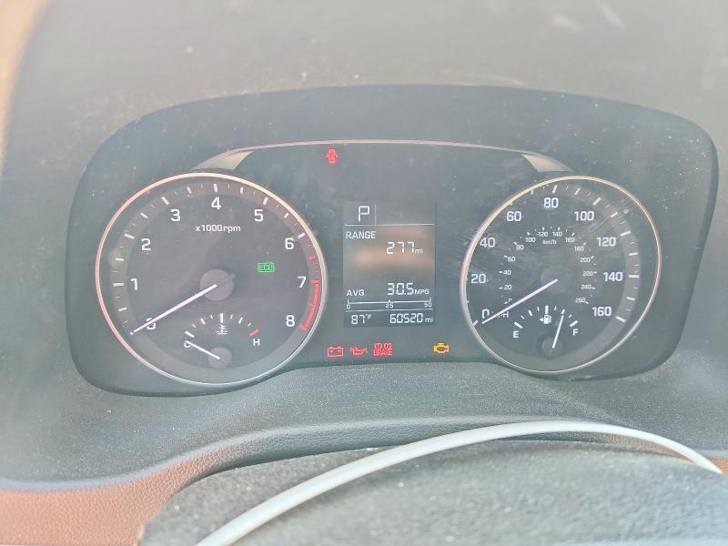 Photo 9 from auction – 2017 HYUNDAI ELANTRA with VIN KMHD74LF1HU091607