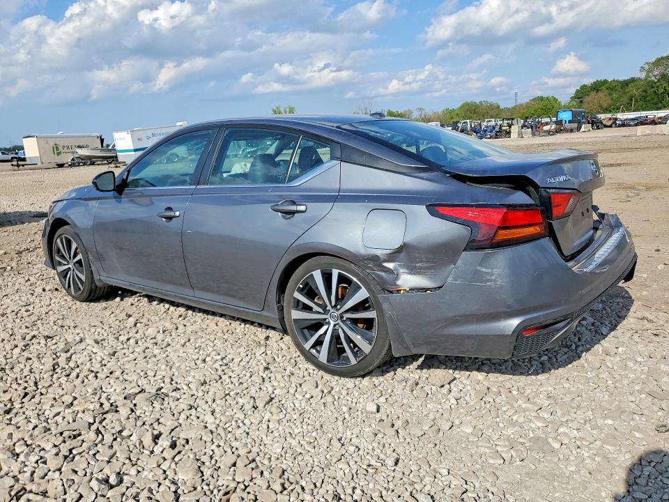 Photo 2 from auction – 2021 NISSAN ALTIMA with VIN 1N4BL4CW8MN397902