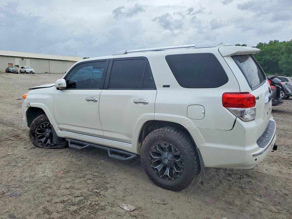 Photo 2 from auction – 2013 TOYOTA 4RUNNER with VIN JTEBU5JR4D5148812