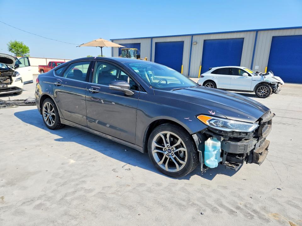 Photo 4 from auction – 2020 FORD FUSION with VIN 3FA6P0CD9LR151613