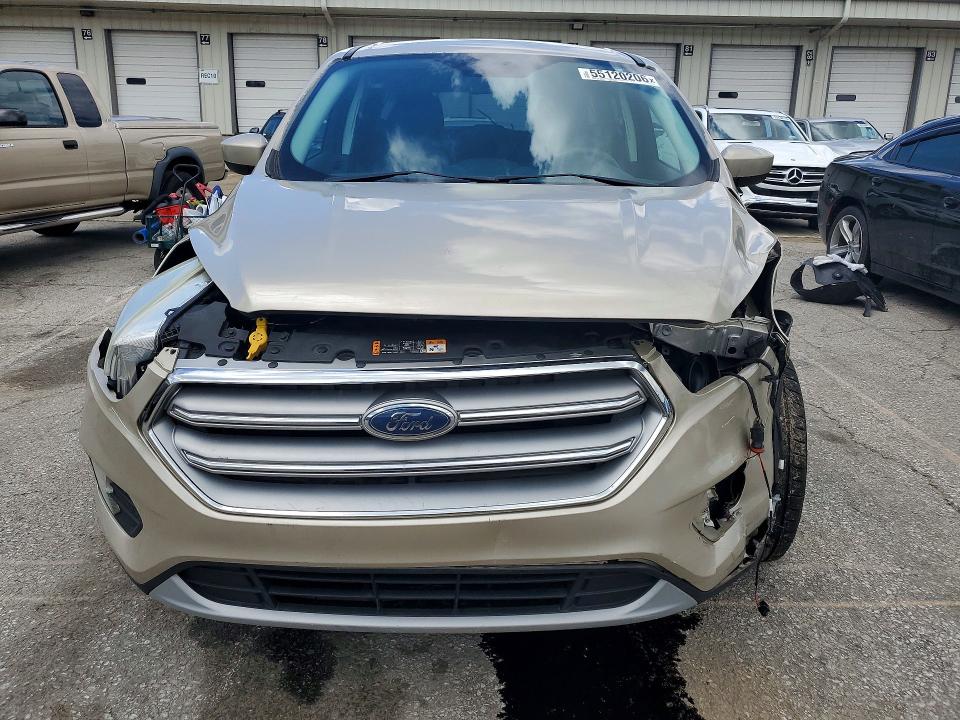 Снимка 5 от търг – 2017 FORD ESCAPE с VIN 1FMCU9GD2HUE45225