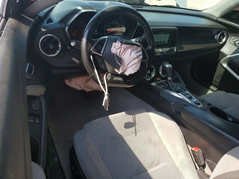 Photo 8 from auction – 2017 CHEVROLET CAMARO with VIN 1G1FB1RS1H0183900
