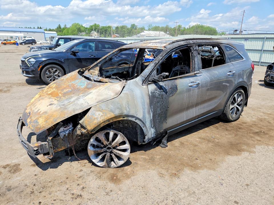صورة رقم 1 من المزاد - 2017 KIA SORENTO مع VIN 5XYPHDA58HG307480