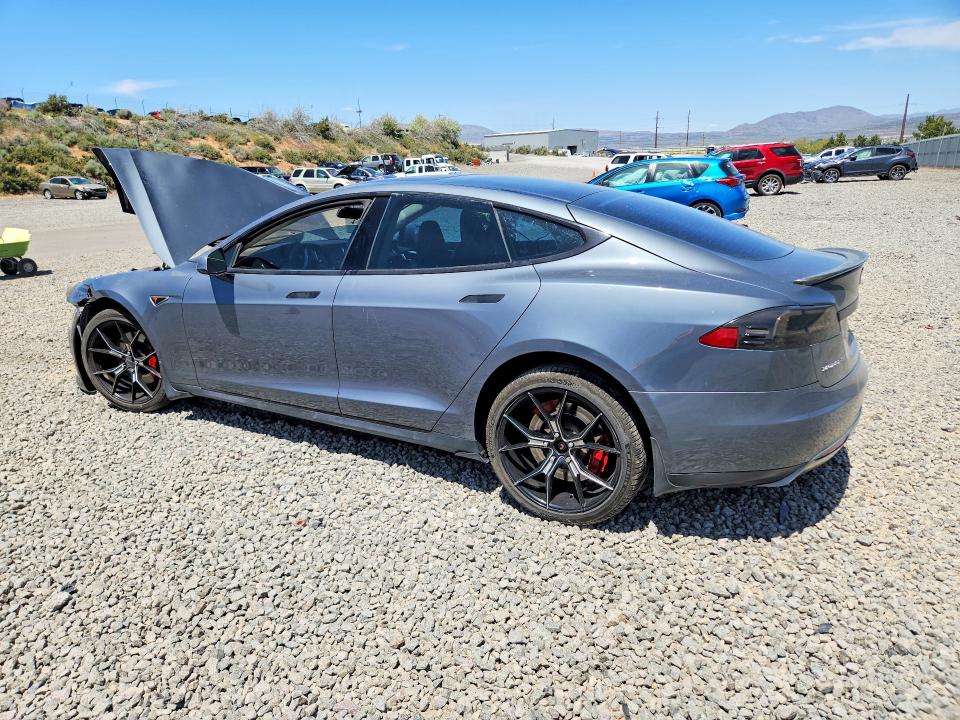 Photo 2 from auction – 2013 TESLA MODEL S with VIN 5YJSA1CP6DFP06921